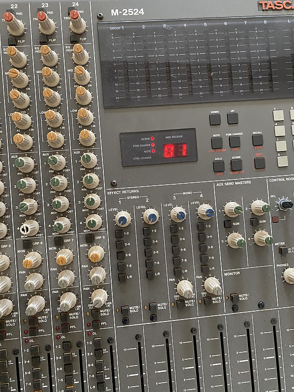 TASCAM M2524 ジャンクとして tascam-m-2524-m.webp?v=1743673961