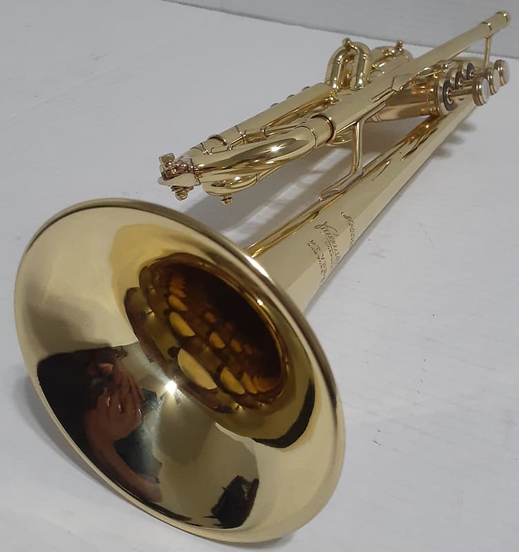 Bach MT. Vernon, NY Mercedes Model Vincent Bach, Corporation. MT. Vernon  Trumpet 1953-1955 - clear Lacquer