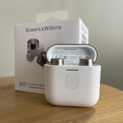 Bowers & Wilkins Pi7 image 2