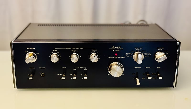 ヴィンテージ Sansui AU5500. プリメインアンプ SANSUI AU-5500 Pre-Main Amplifier Vintage Stereo Amp