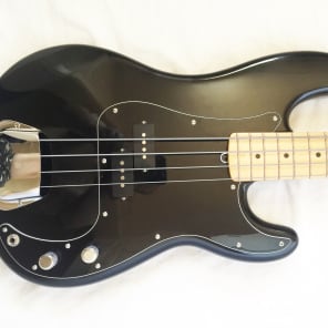 FENDER 50's Precision Bass - 2006. Black. Great Condition ! image 2