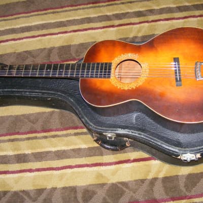 Regal Parlor Guitar 1930's Sunburst image 12