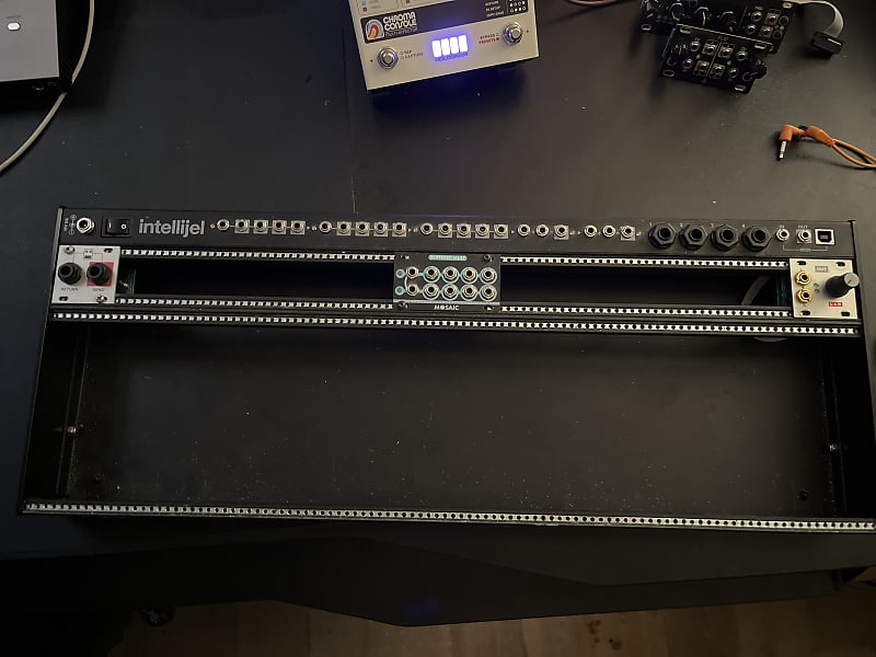 Intellijel 4U 104HP Palette Case