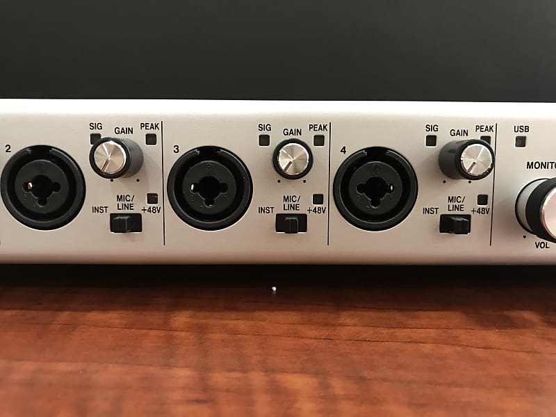 TASCAM SERIES 208i オーディオインターフェース 20 IN 8 OUT USB