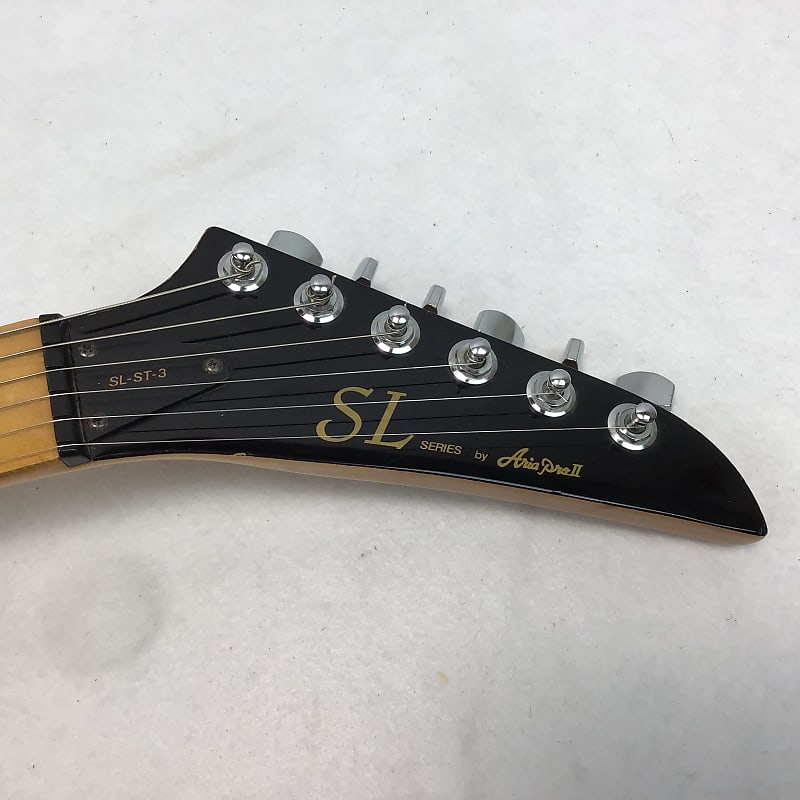 Vintage 80's Aria Pro II SL-ST-3 1987 Blue Electric Guitar Vintage 80's Aria Pro II SL-ST-3 1987 Blue Electric Guitar