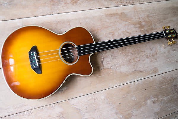 Yamaha APX B12F 1988 1994 2 Tone Sunburst Fretless acoustic bass