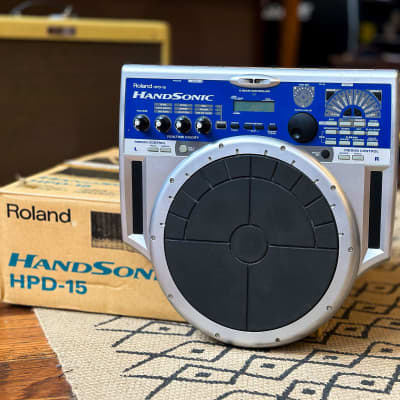 Roland - HandSonic HPD-15 | Hand Percussion Pad