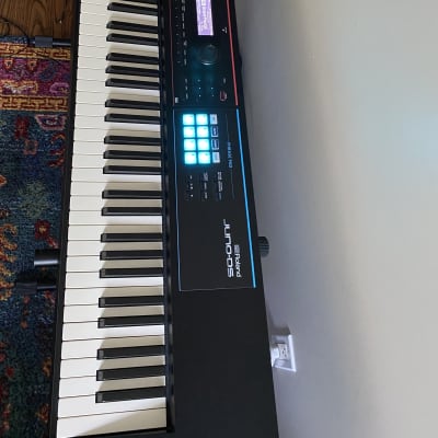Roland Juno DS88 Synthesizer with rolling case