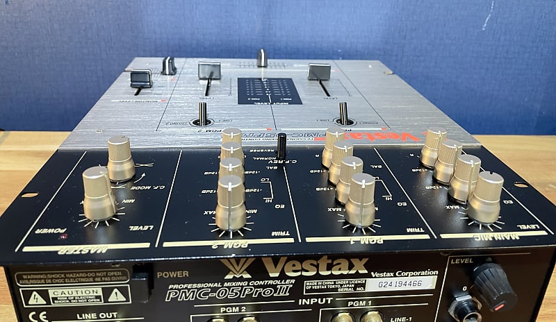 PMC-05 proⅡ Vestax Vestax Vestax PMC-05 Pro II 2 Channel DJ Scratch Mixer