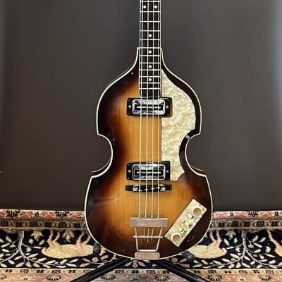 1970 Hofner 500/1 Bass Guitar image 2