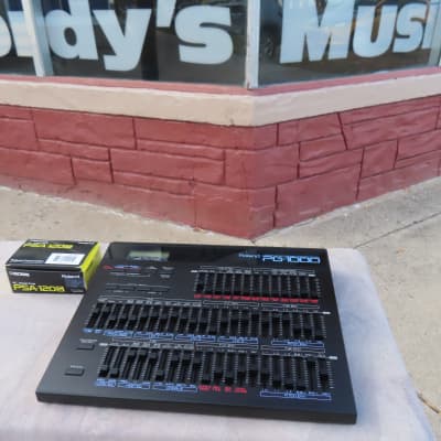 ROLAND  PG-1000 LINEAR SYNTHESIZER PROGRAMMER near MINT w/ D-50 D-550