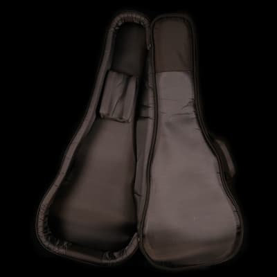 Yamaha CG3-SC 3/4-Size Nylon Classical Guitar Soft Case image 2