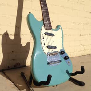 Fender  Mustang 1960s vintage custom color image 1