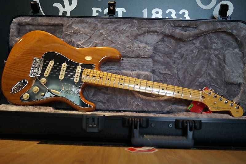 Fender American Professional II Stratocaster  2020 Roasted Pine image 1