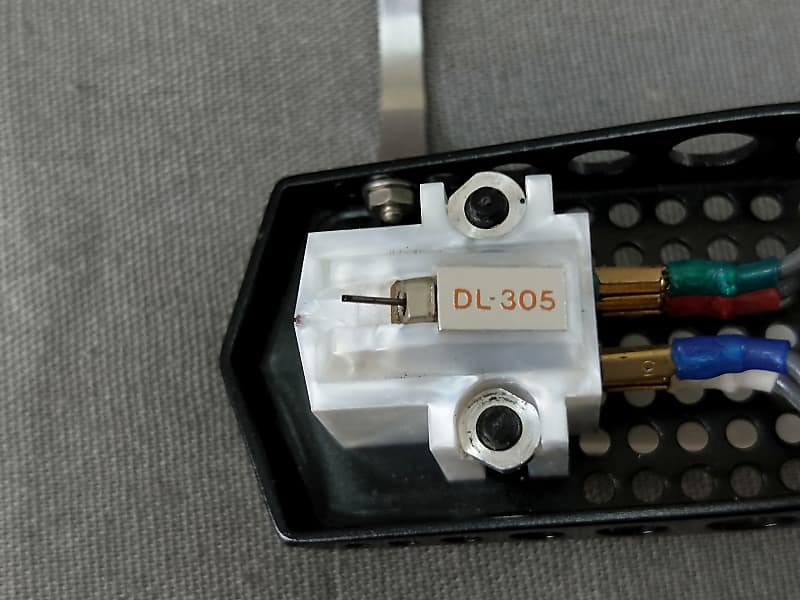 Denon DL-305 Cartridge W/ SME S-2R Headshell In Excellent