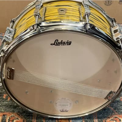 (MINT) Ludwig Classic Maple Snare Drum 14x6.5” Lemon Oyster - LS403XXA2 image 4
