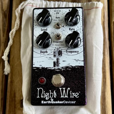 EarthQuaker Devices Night Wire Wide Range Harmonic Tremolo