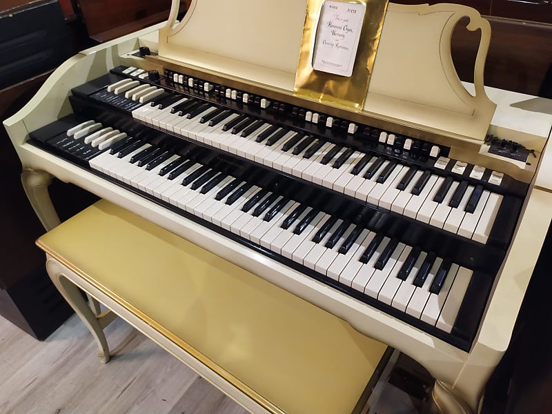 Hammond A102 - White image 1