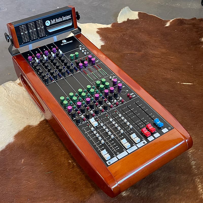 Toft Audio Designs ATB-04 アナログミキサー　ssl Toft Audio Designs ATB-04 アナログミキサー ssl