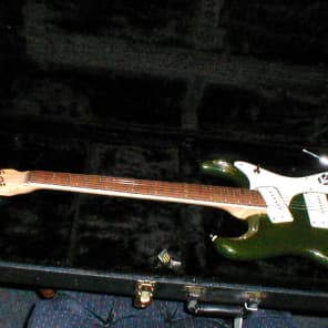 MOSRITE  1988 V88 DIAMOND MONEY GREEN  1988 USA GUITAR image 1