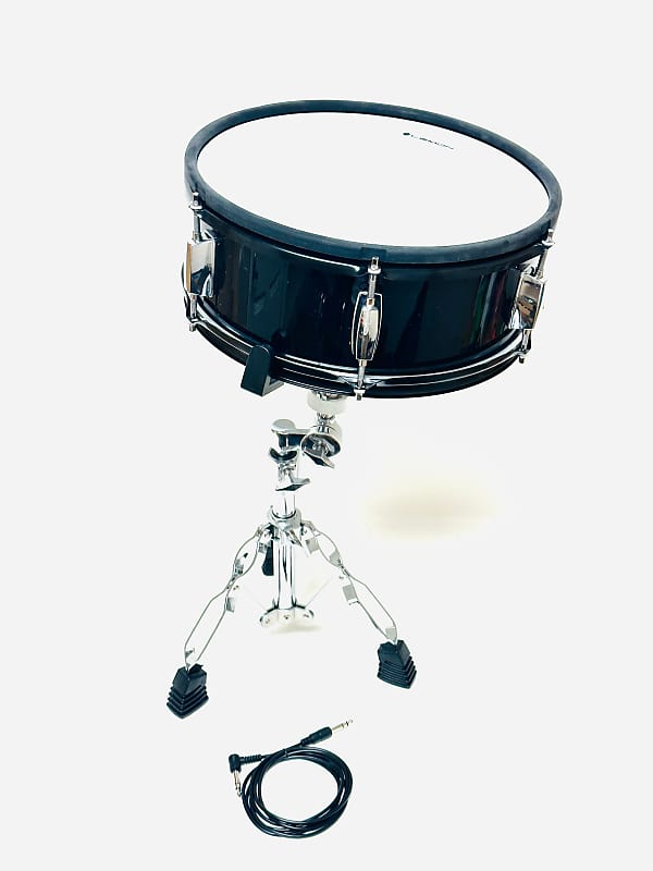 Roland deals snare stand