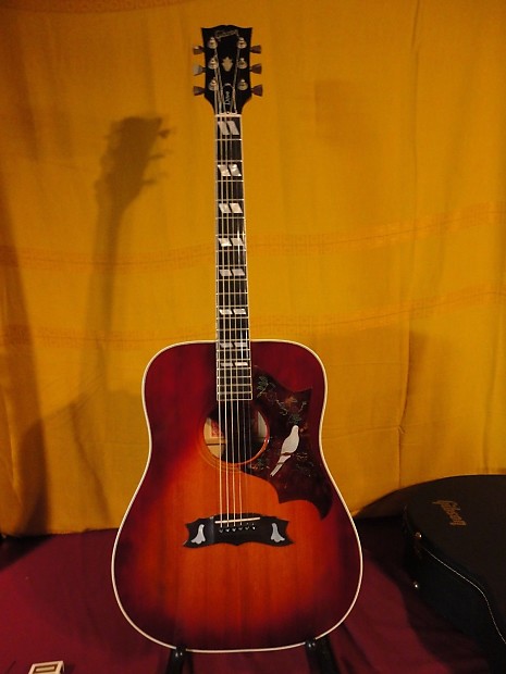Itami！Gibson Dove 1981年製 1981 GIBSON DOVE KALAMAZOO OHSC VERY NICE & CLEAN OVERALL