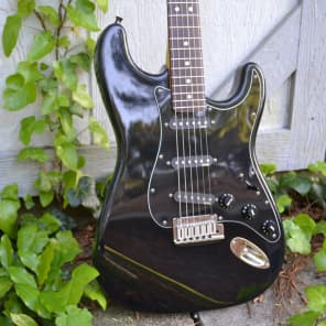 1999 Fender American Standard Stratocaster All Black image 3