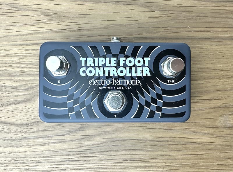 Electro-Harmonix Triple Foot Controller