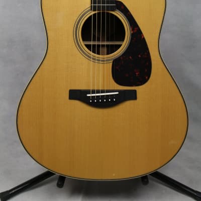 Yamaha LL26R Handcrafted 26 Series Folk Acoustic Guitar w/ Case image 2