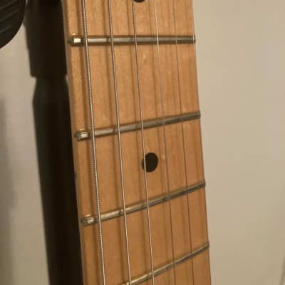 Sunburst Fender Player Stratocaster image 3