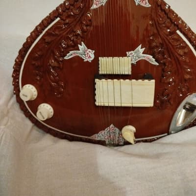 Sitar Sitar de style Gayaki 2020 - Fabriqué avec du bois de Tun soigneusement séché Cordes en acier, bronze et laiton Ponts en os de chameau image 4