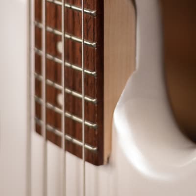 Ibanez GSRM20 Mikro 4-String Bass, Pearl White image 6