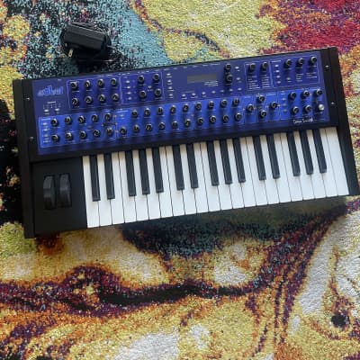 Dave Smith Instruments Mono Evolver PE 32-Key Monophonic Synthesizer 2011 - 2012 - Blue with Wood Sides