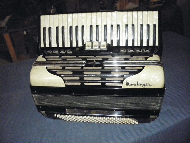 Mundinger accordion cheap