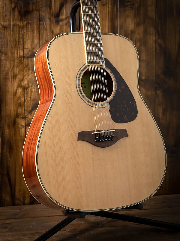 Mint Yamaha FG820-12 image 1