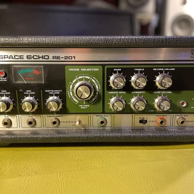 Roland RE-201 Space Echo Tape Delay / Reverb | Reverb France