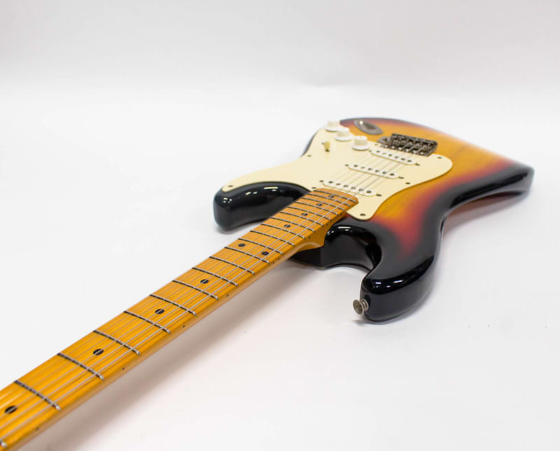 1980 Greco SE-380 Super Power Stratocaster Electric Guitar 1980 Greco SE-380 Super Power Stratocaster Electric Guitar