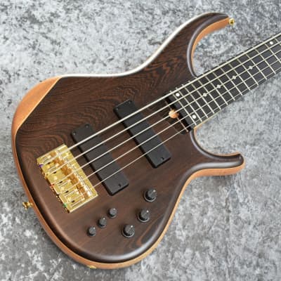 Moon Bass Guitars | Reverb