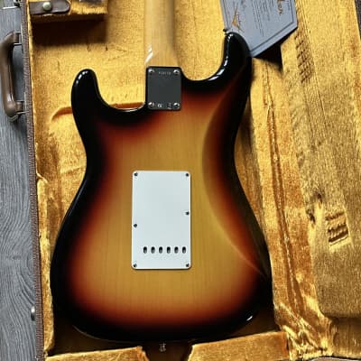 Fender Stratocaster 1963 NOS Sunburst Custom Shop Mint & Complete image 9