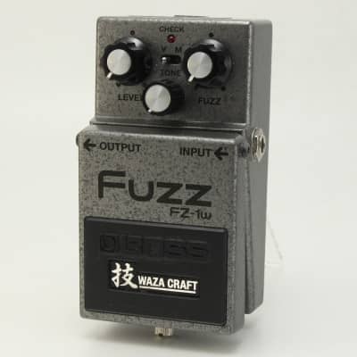 Amazon.com: Boss FZ-1W Waza Craft Fuzz Pedal : Musical