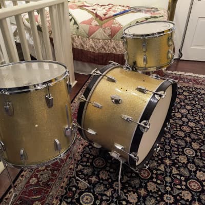 Vintage 1960s Ludwig No. 980 Super Classic Drum Set 9x13 / 16x16 / 14x22" in Silver Sparkle image 2