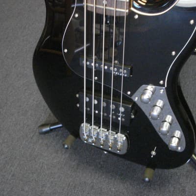 Clover  Apeiron 5-String J-Bass image 4