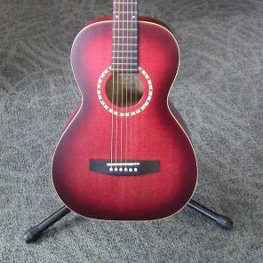 Art & Lutherie Ami Spruce Burgundy Acoustic Guitar | Reverb