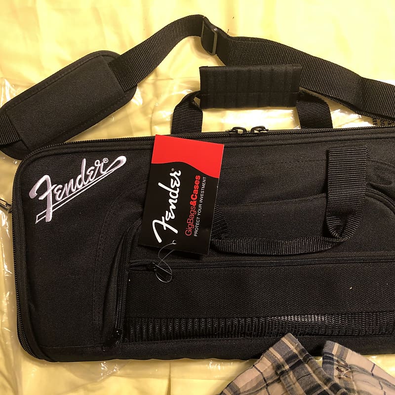 Fender Mustang floor GigBag | Reverb Fender Mustang floor GigBag | Reverb