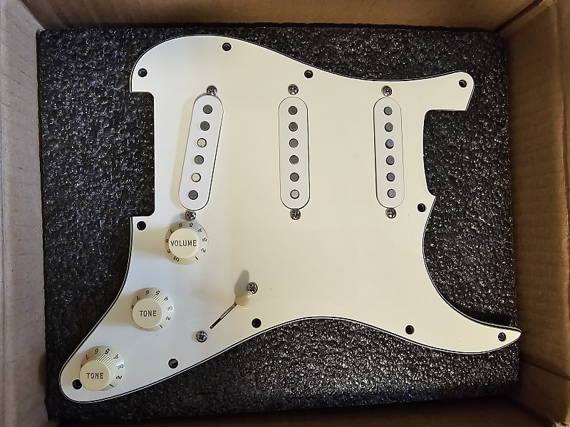 Suhr Suhr V60 LP Stratocaster Loaded Pickguard 2020s | Reverb