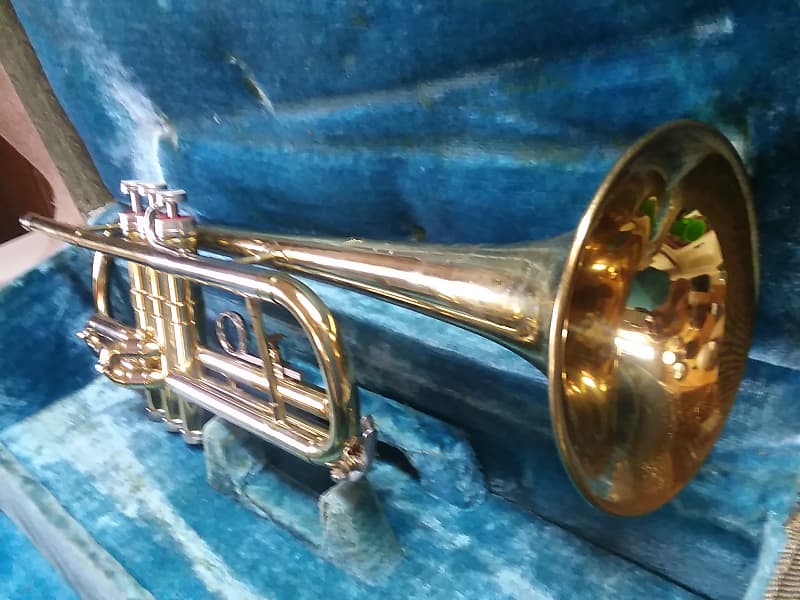 Conn Connquest Vintage 1957 Professional Trumpet In Excellent Condition image 1