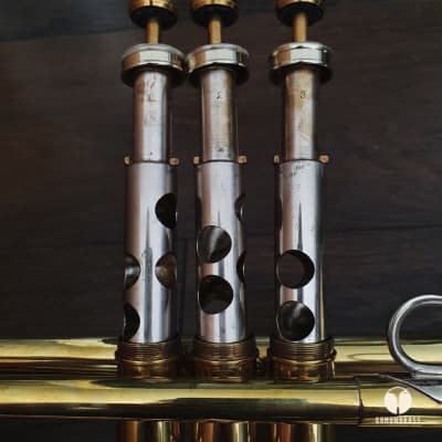 1956 Martin Imperial trumpet, mutes, Mt Vernon mouthpiece | Gamonbrass image 18