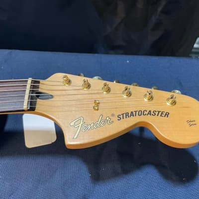 Fender Deluxe Series Stratocaster Guitar MIM 2002 - Sunburst image 9