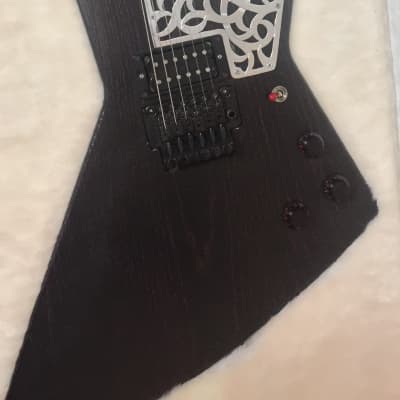 Gibson Limited Edition Vampire Blood Moon Explorer Ebony/Red