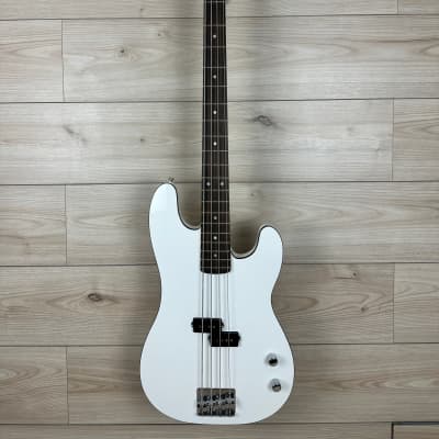Fender Made in Japan Aerodyne Special Precision Bass, Bright White image 2